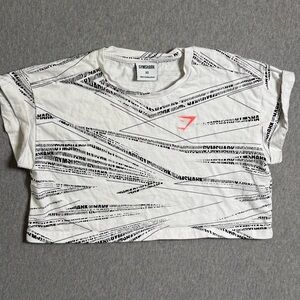 Gymshark Cropped Top XS  Black White T-Shirt Women’s Extra Small Graphic Tee